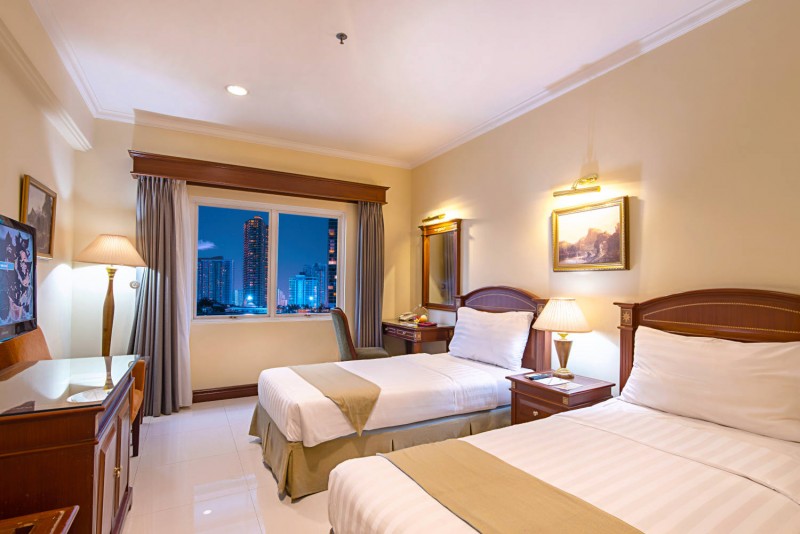 Experience the perfect stay in the heart of Jakarta at Blue Sky Pandurata
